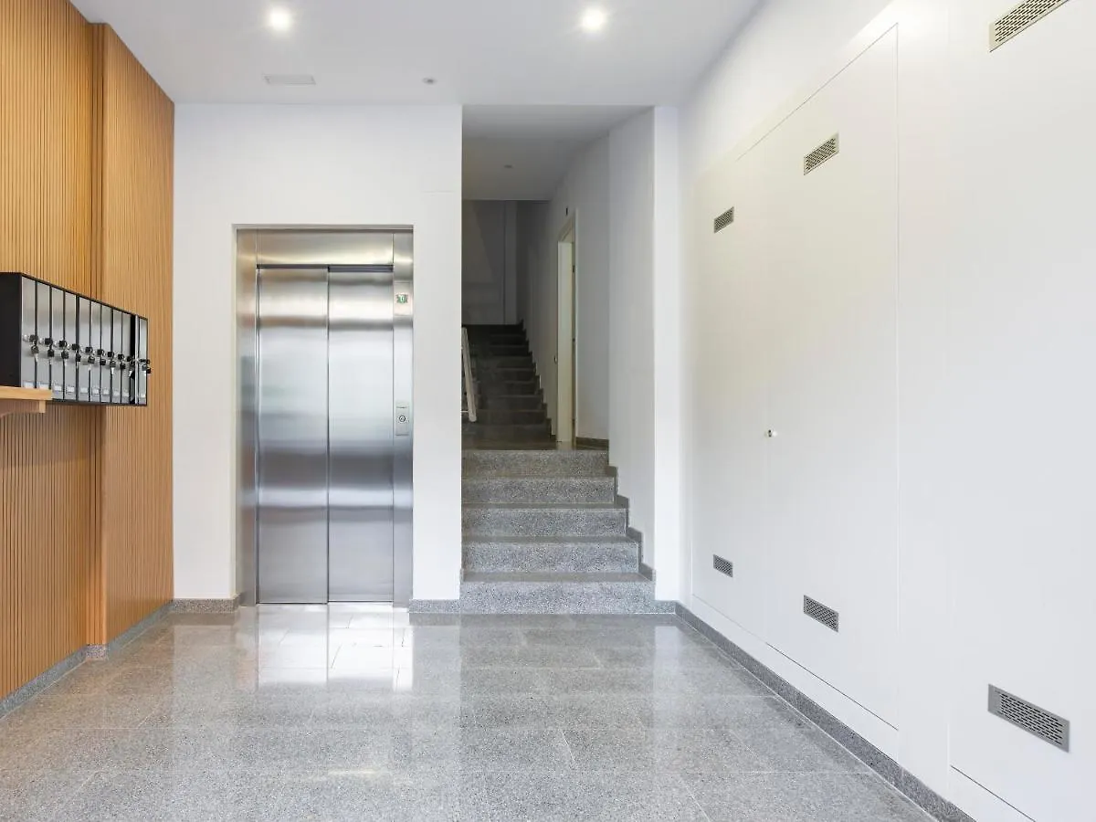 Apartment Limehome Barcelona Carrer De Besalu 90 - Estancia Temporal